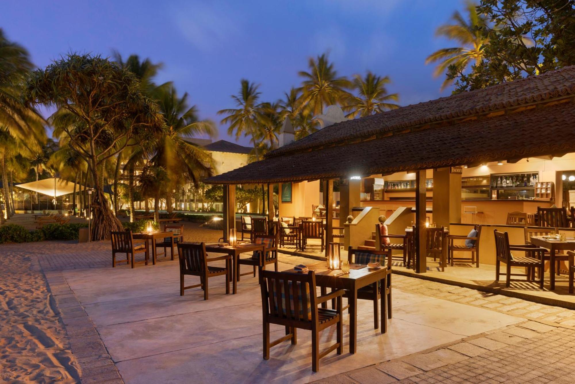 Hotel Jetwing Blue Negombo Exteriér fotografie